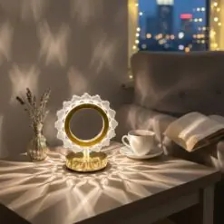 Güneş Şeklinde Kristal LED Masa Lambası – Dokunmatik, 3 Renk Işık Modlu, Şarjlı Mini Dekoratif Gece Lambası
