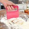 SAPLI HAMUR KESİCİ - KAZIYICI PLASTİK SPATULA